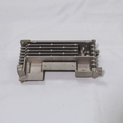 新能源车：控制器壳体/电池板（铝合金压铸件）